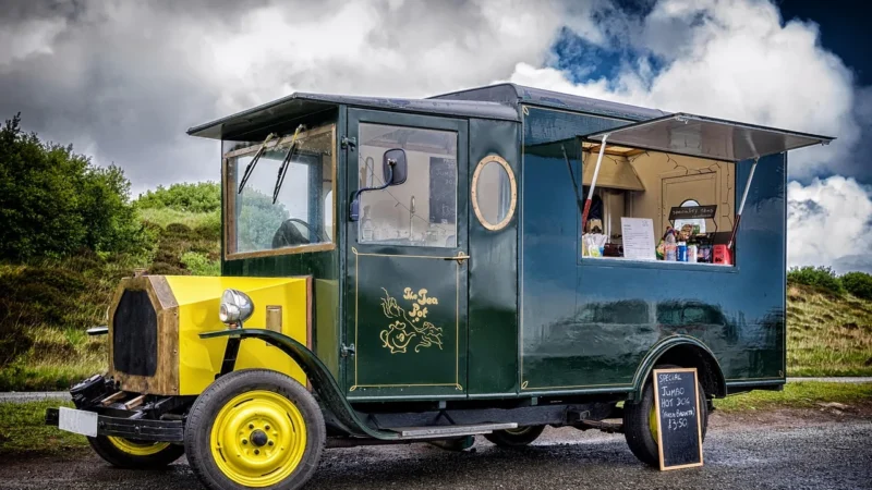 Boom food trucków: fenomen street foodu w Polsce