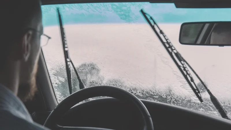 Jak dobrać wycieraczki do Forda C-Max, biorąc za przykład Mercedes S-Klasa?