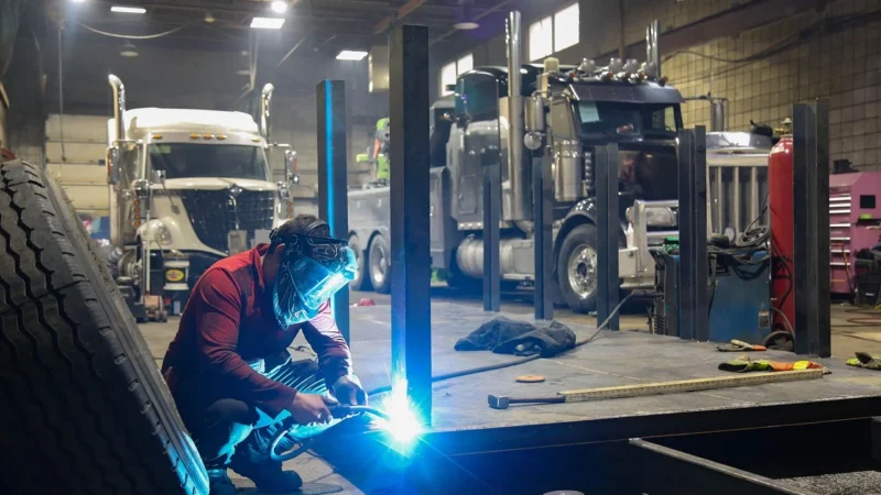 Serwis Mercedes‑Benz Trucks w Poznaniu dla właścicieli Canter Fuso